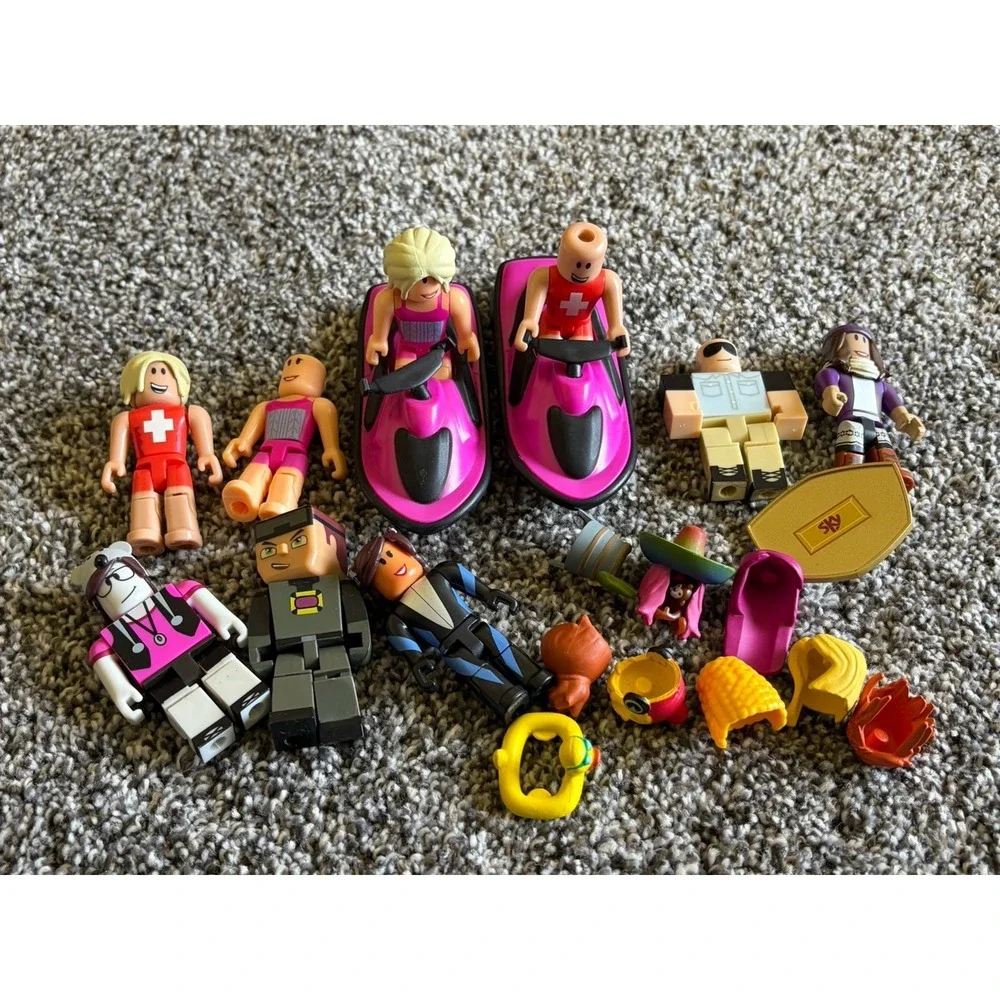 Roblox Mini Figures Lot 9 Sharkbite Sky Hero Top Model Figures Accessories
